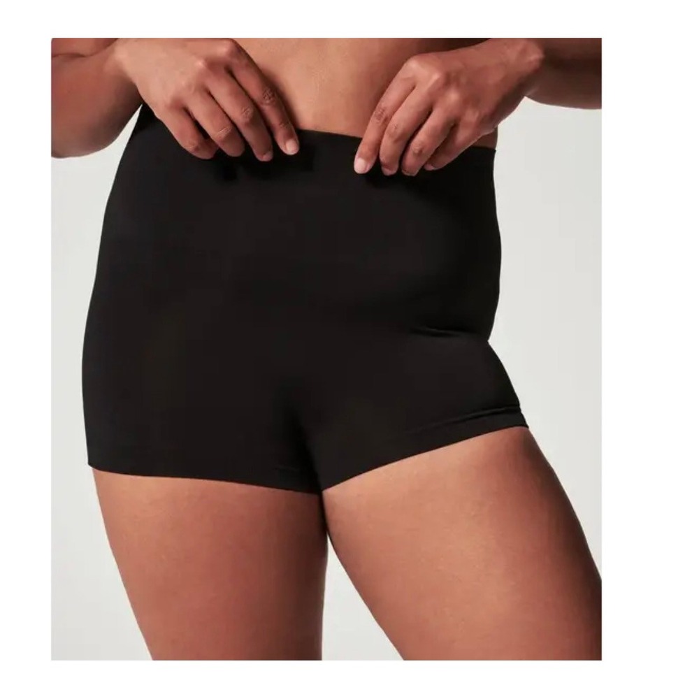 Spanx EcoCare Boyshort Seamless Shaping Shorts Very Black 40049R XS